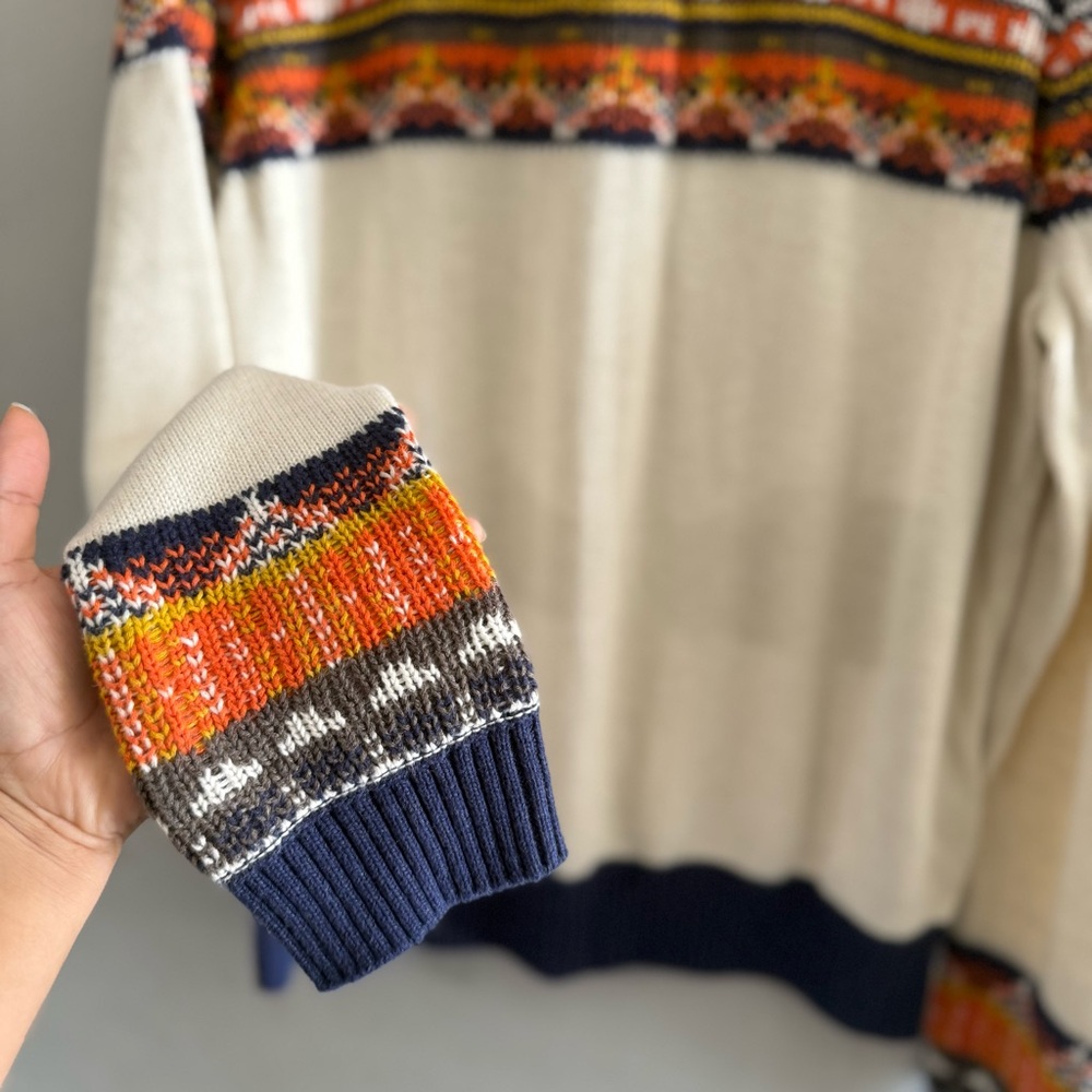 Colorful Patterned Women's Sweater - Picture 2 of 6